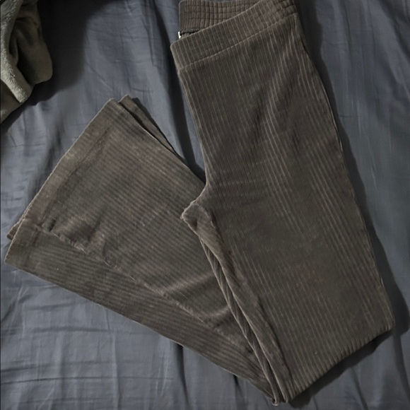 Aerie Groove on velour high wasted flares - Picture 4 of 5